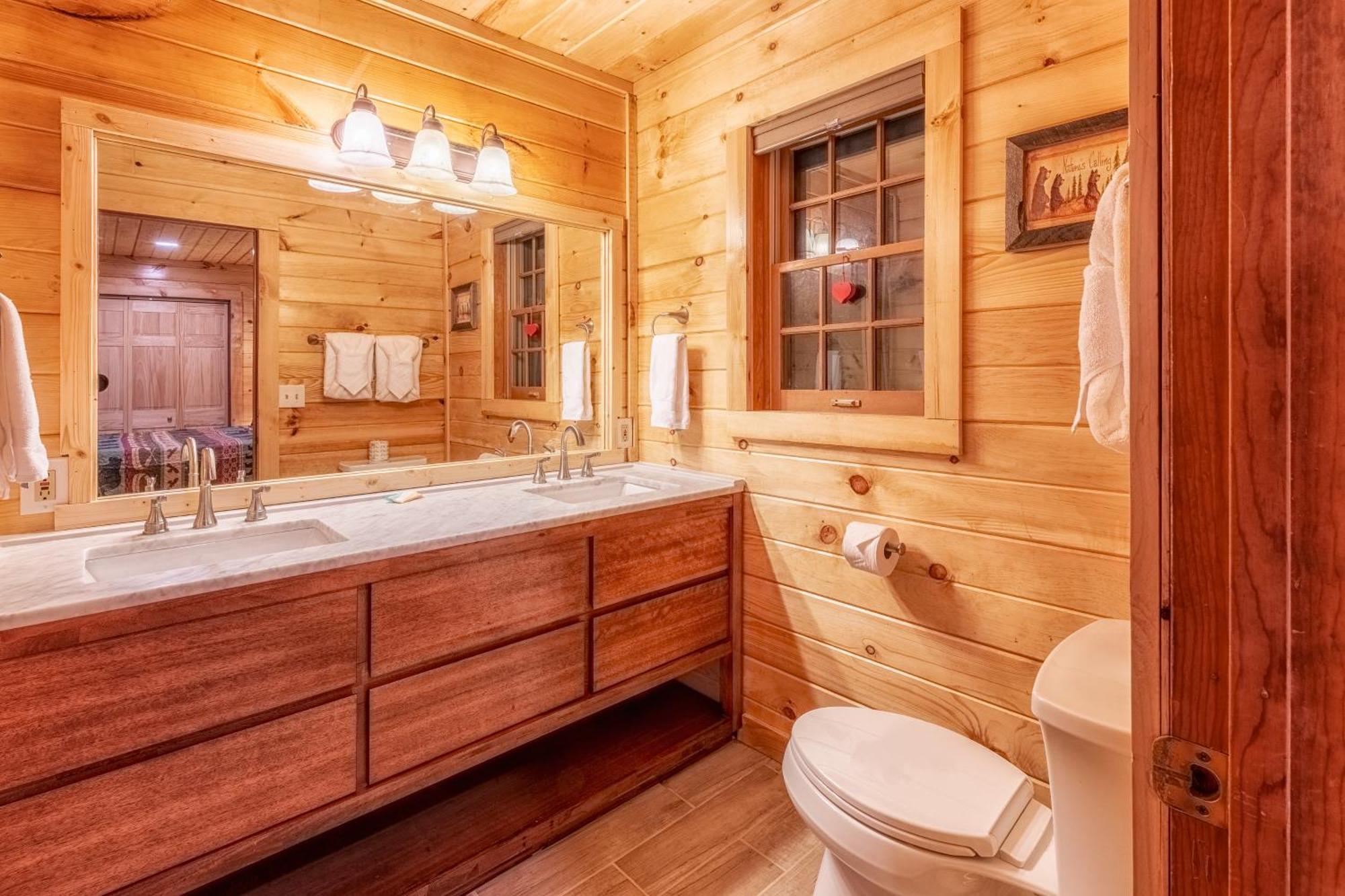 Real Log Cabin With Amazing Views, Hot Tub, Sauna, Games Gatlinburg Extérieur photo