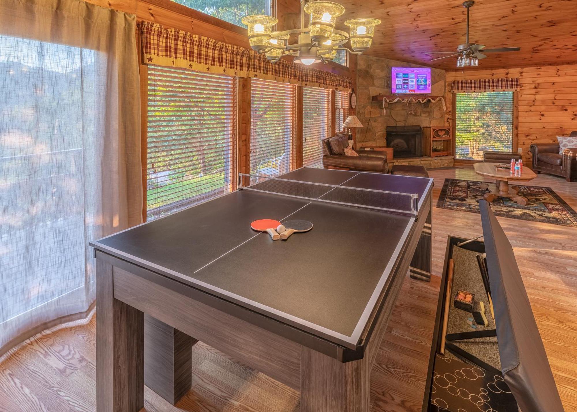Real Log Cabin With Amazing Views, Hot Tub, Sauna, Games Gatlinburg Extérieur photo