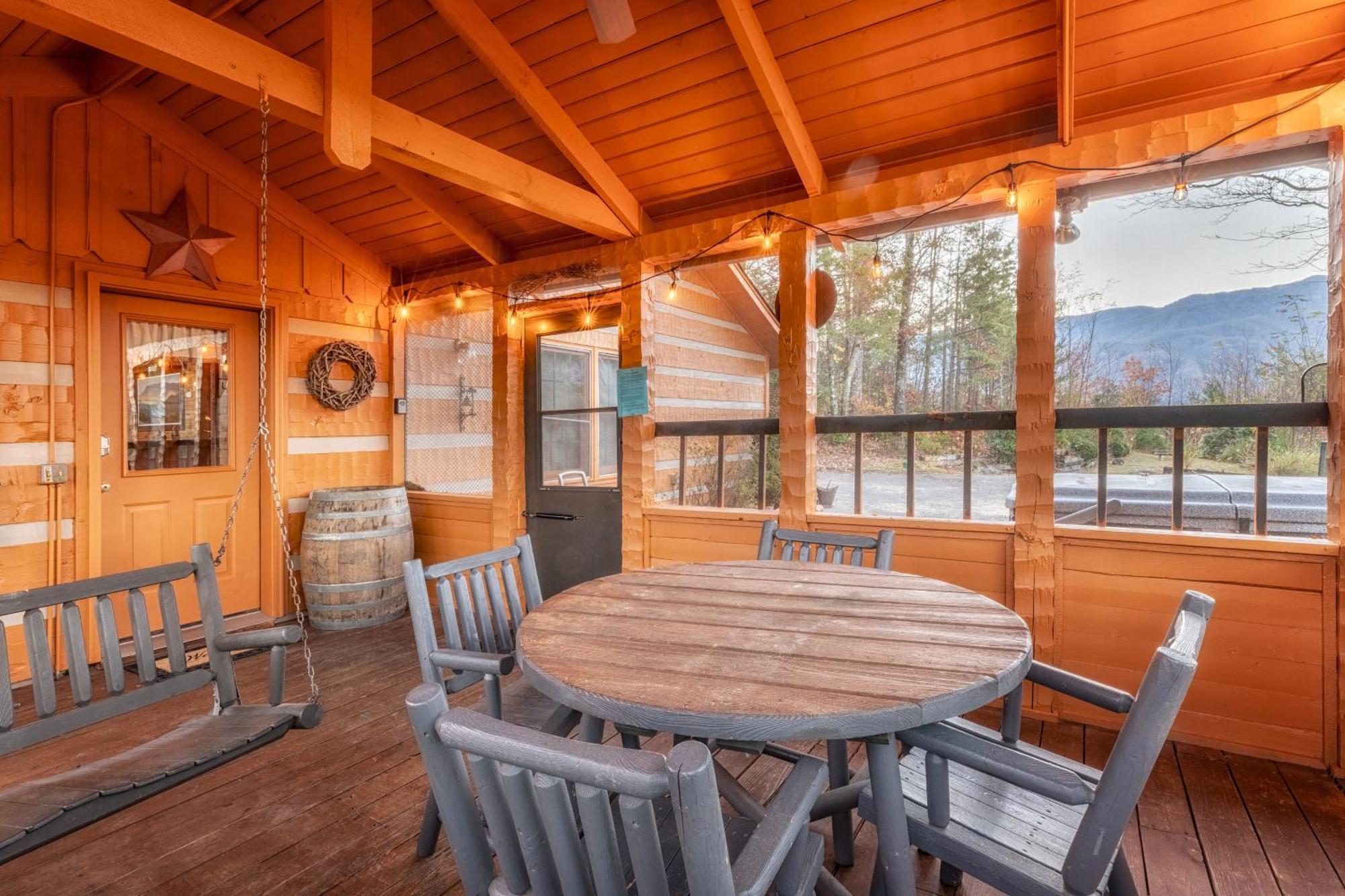 Real Log Cabin With Amazing Views, Hot Tub, Sauna, Games Gatlinburg Extérieur photo