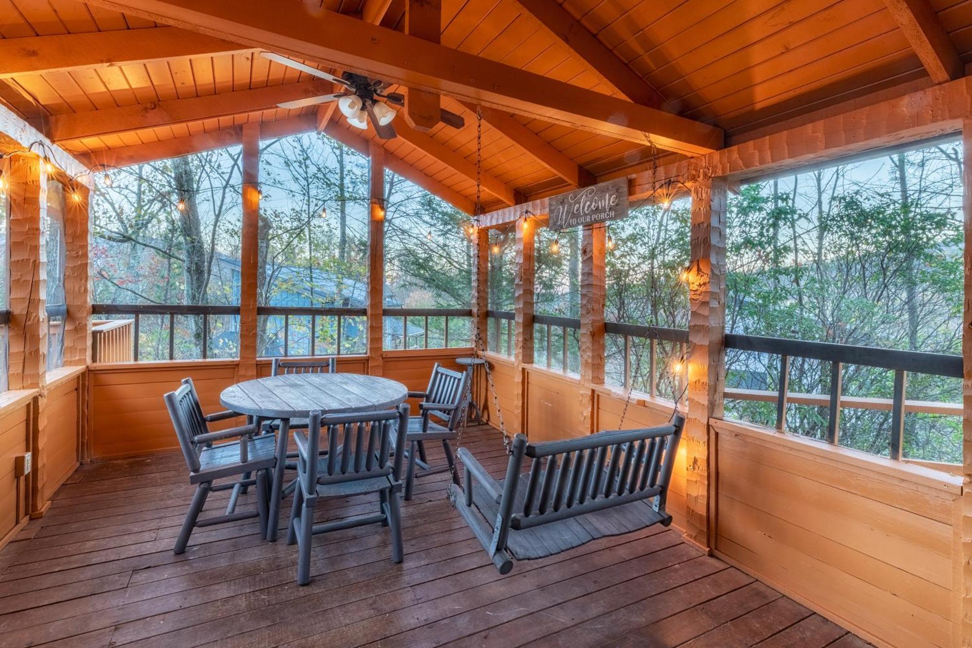 Real Log Cabin With Amazing Views, Hot Tub, Sauna, Games Gatlinburg Extérieur photo