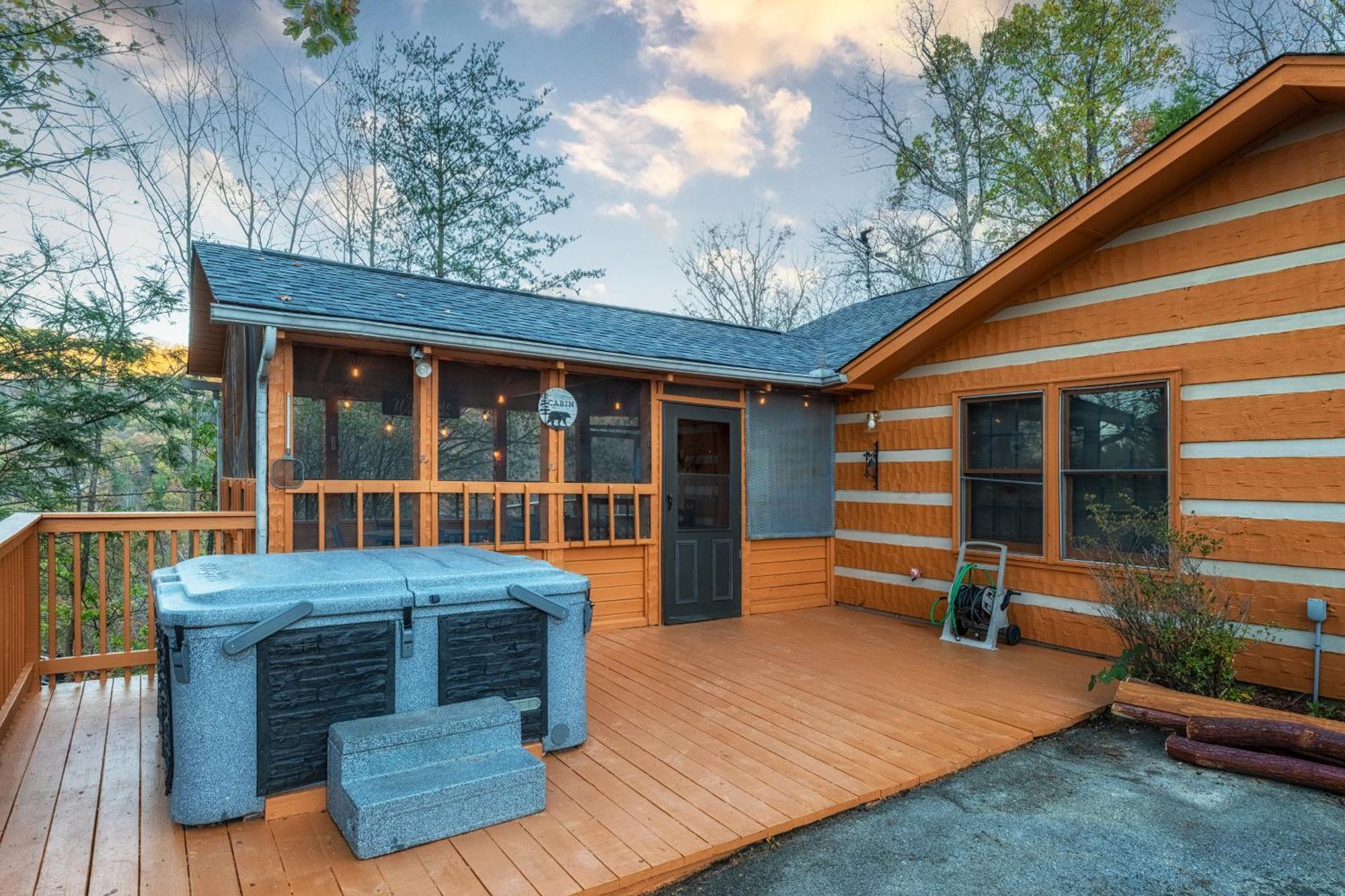 Real Log Cabin With Amazing Views, Hot Tub, Sauna, Games Gatlinburg Extérieur photo
